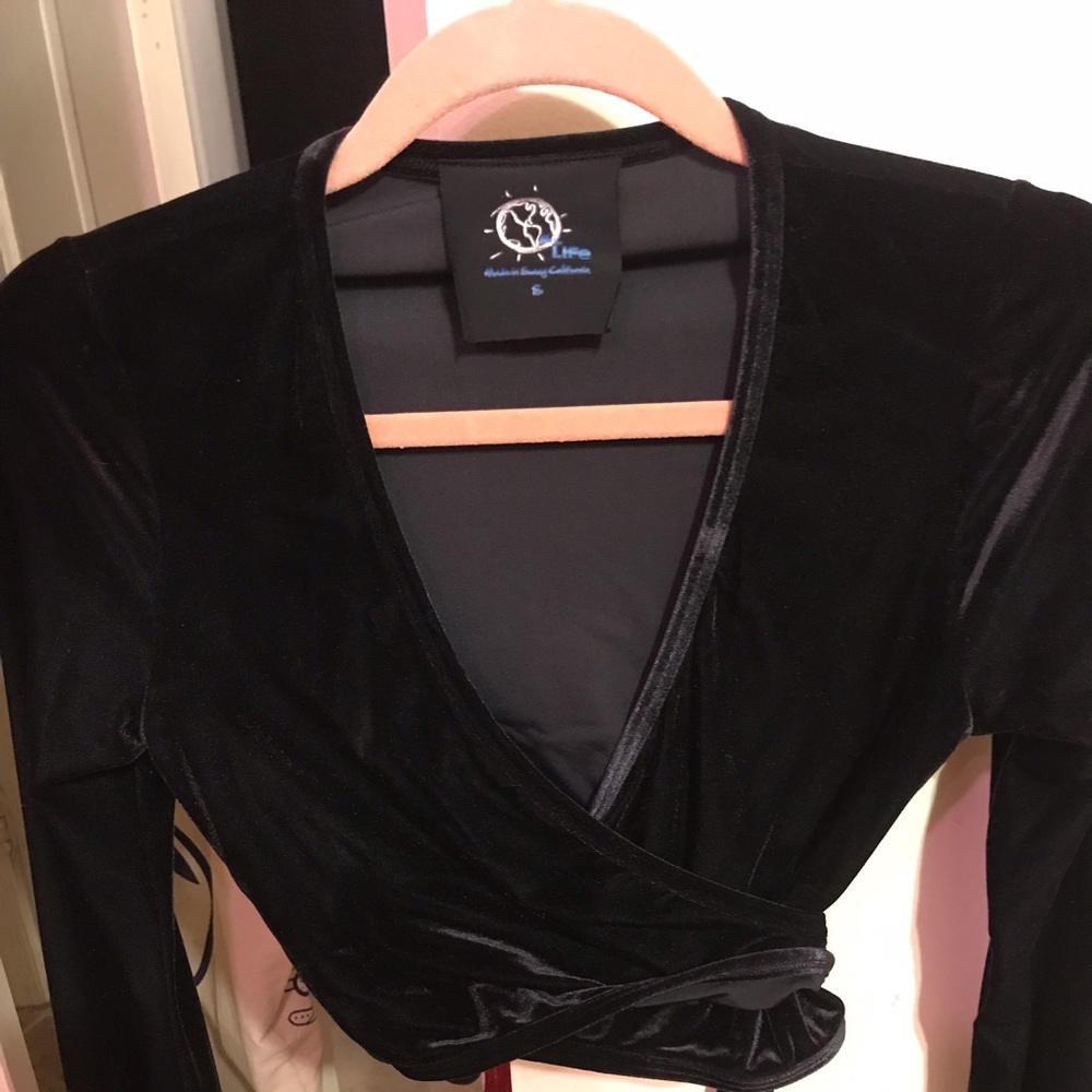 Blue Life NWOT - Velvet ballet wrap top-